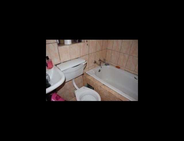 2 BEDROOM APARTMENT FOR SALE IN FLEURHOF